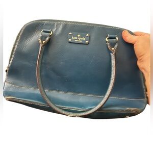 Kate Spade Medium Satchel duffle purse in a beautiful teal color - used